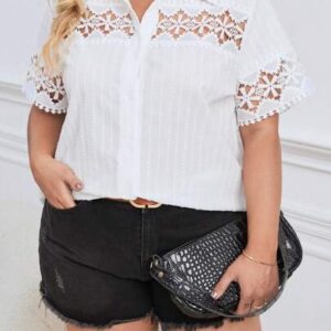 Camisa blanca con encaje